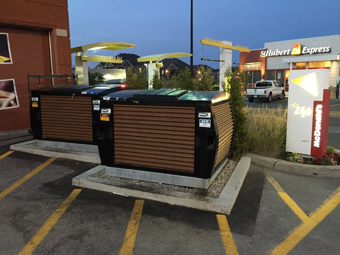 Des conteneurs Semi Enfouis de Laurin chez Mc Donald